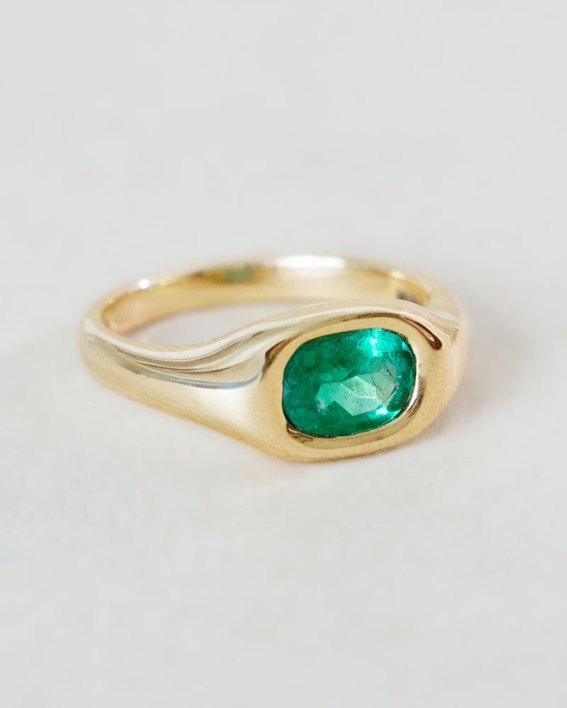Pietra Ring